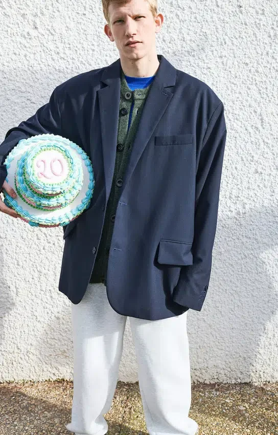 Blazer unisexe Ayani - 20 ans Référence : AYA15A20H26
