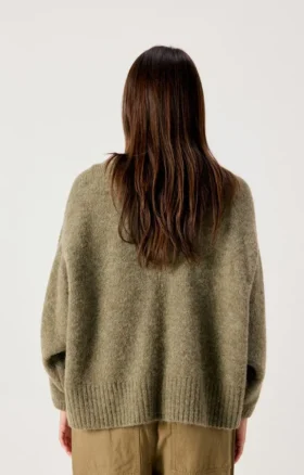 Pull femme East Référence : EAST18VH26