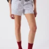 Short pour femme Nurway Référence : NUR09AH26