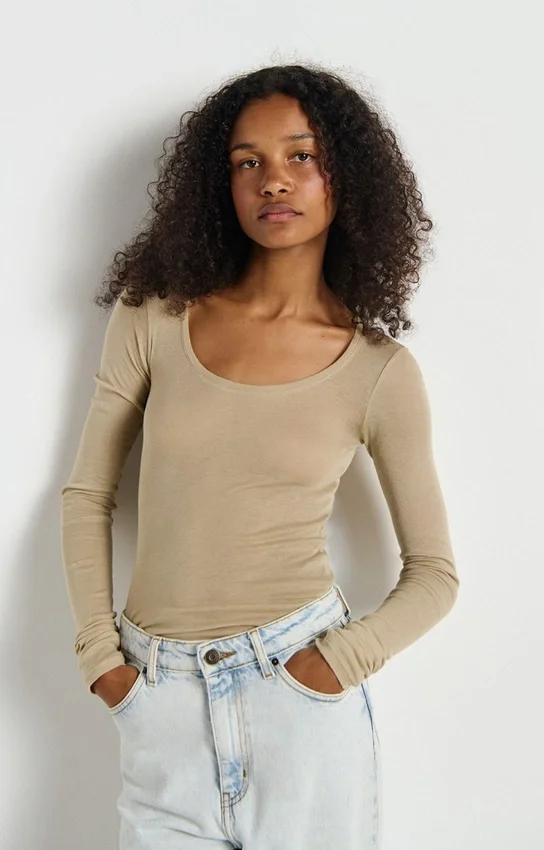 T-shirt femme Massachusetts Référence : MAS04H26